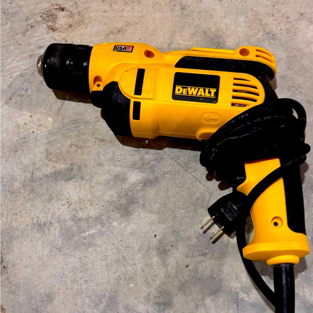 Dewalt DWD 112 3/8” (10mm) VSR DRILL